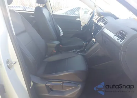 2018 Volkswagen Tiguan 2.0T Se/2.0T Sel from USA, damaged, VIN 3VV2B7AX7JM079075